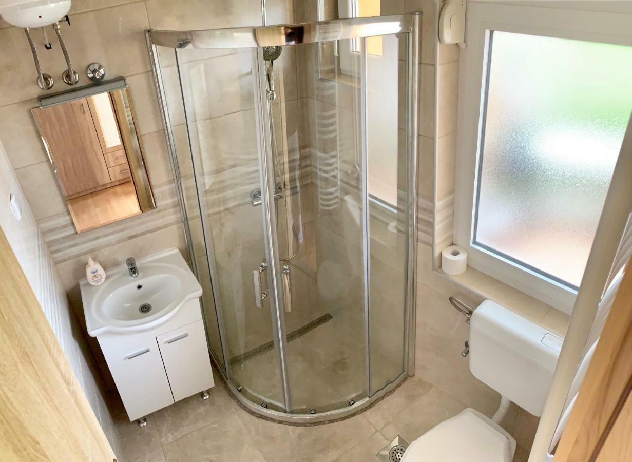 Apartment Angelina Требине Екстериор снимка