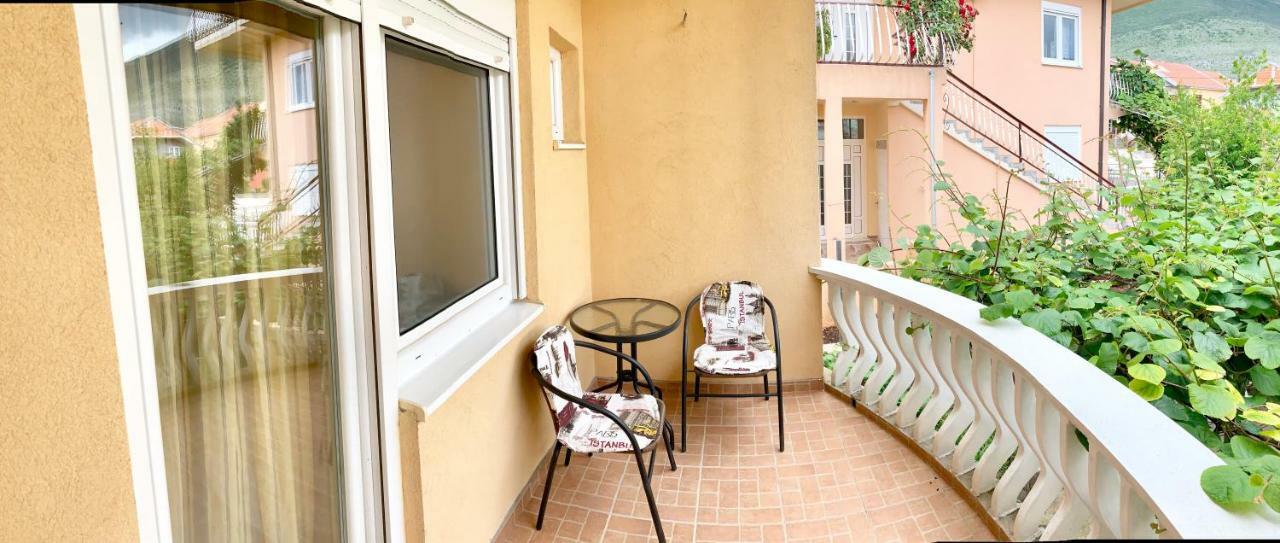 Apartment Angelina Требине Екстериор снимка